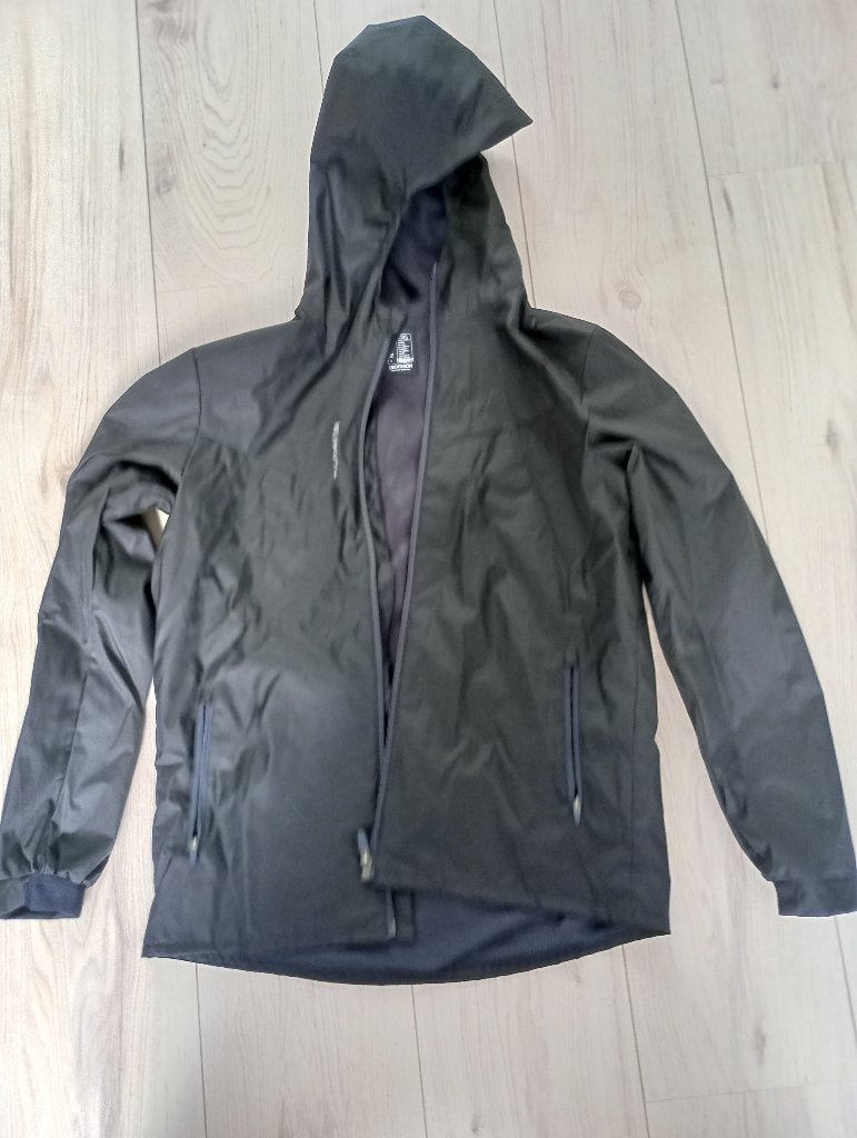Voetbal regenjack, Ophalen, Zo goed als nieuw, Jongen of Meisje, Sport- of Zwemkleding
