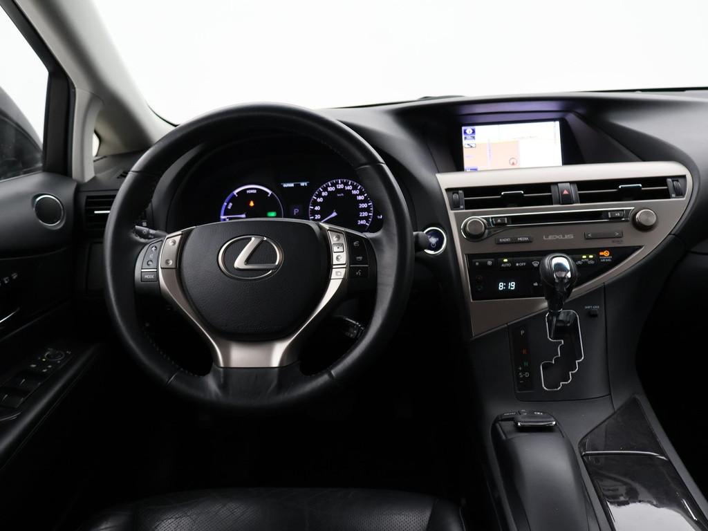 Lexus RX 450h 4WD + PANORAMA / TREKHAAK / HEAD-UP / CAMERA /, Auto's, Lexus, Automaat, Euro 5, Gebruikt, 2000 kg