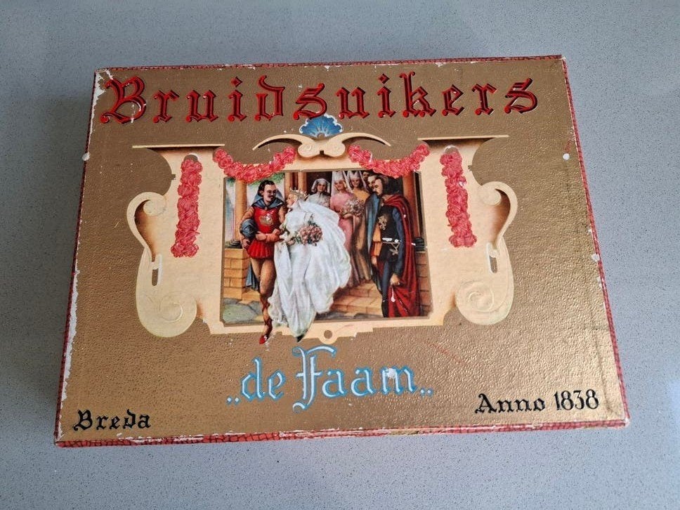 Antieke Bruidssuikerdoos 'de Faam' Breda Anno 1838, Verzamelen, Ophalen of Verzenden, Gebruikt
