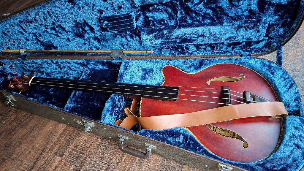 Takamine B10 semi-akoestische (contra) basgitaar, Ophalen of Verzenden, Gebruikt, Semi-akoestisch, Fretloos