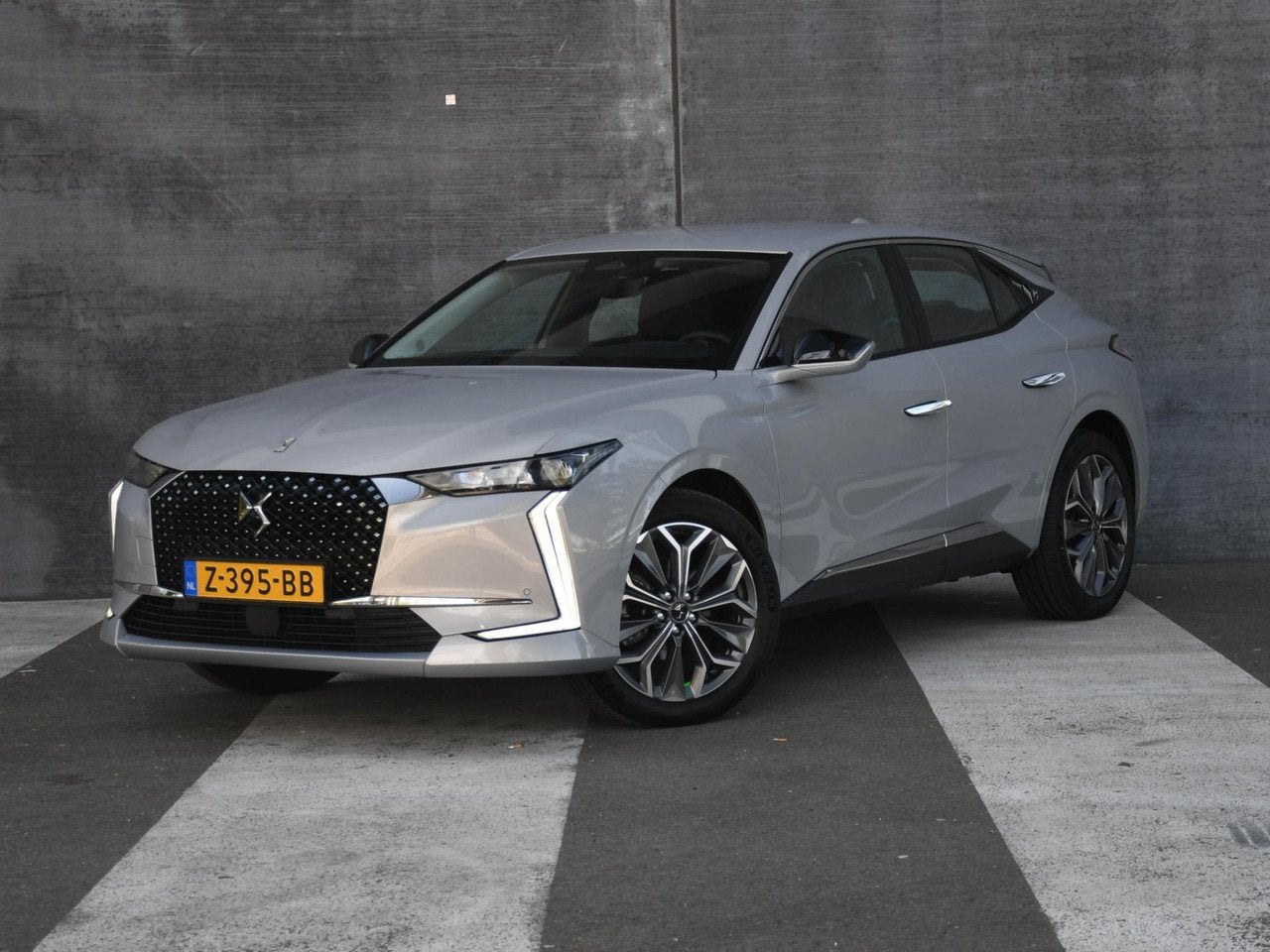 DS DS 4 Bastille 1.2 PureTech 130pk Automaat NAVI | CAMERA |, 1328 kg, Gebruikt, 1199 cc, Origineel Nederlands