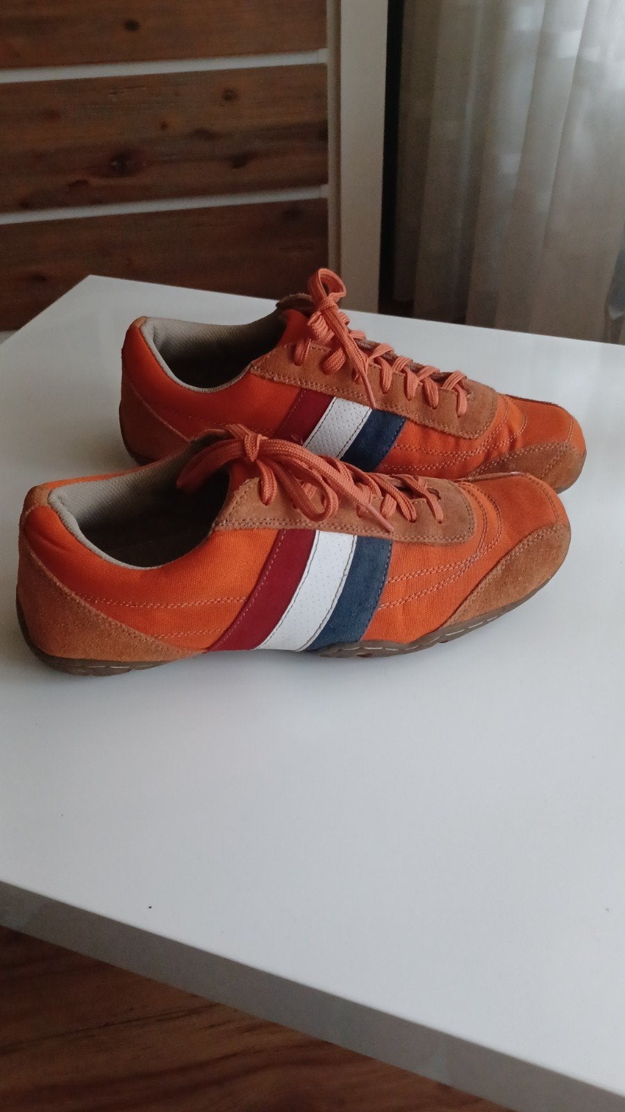 WK Oranje Nederland Koningsdag Schoenen, Ophalen of Verzenden, Overige binnenlandse clubs