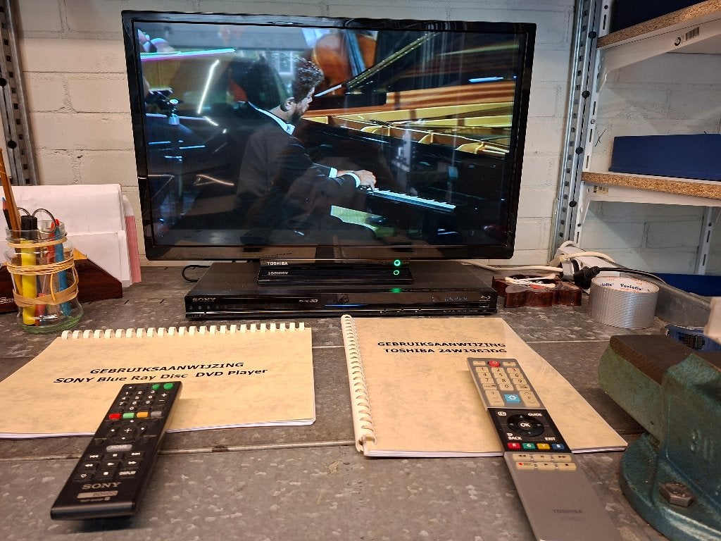 TV Toshiba 24W1963DG + Blue Ray DVD Sony BDP S480, Ophalen of Verzenden, Nieuw, Overige merken