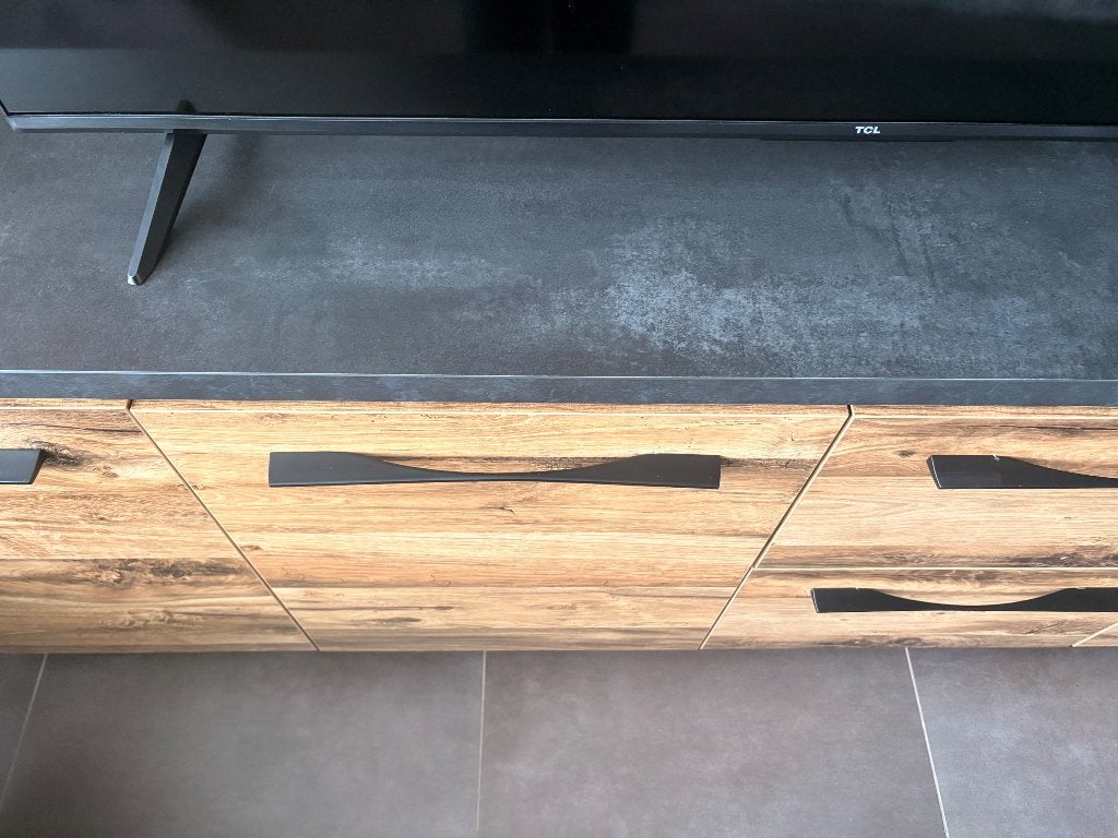 Mooie kast, 150 tot 200 cm, Ophalen of Verzenden, Zo goed als nieuw, 25 tot 50 cm