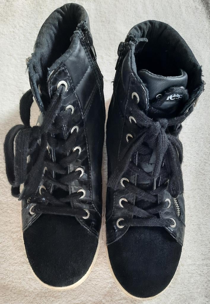 Stoere Ellesse sneaker zwart 38, Ellese, Meisje, Schoenen, Ophalen of Verzenden