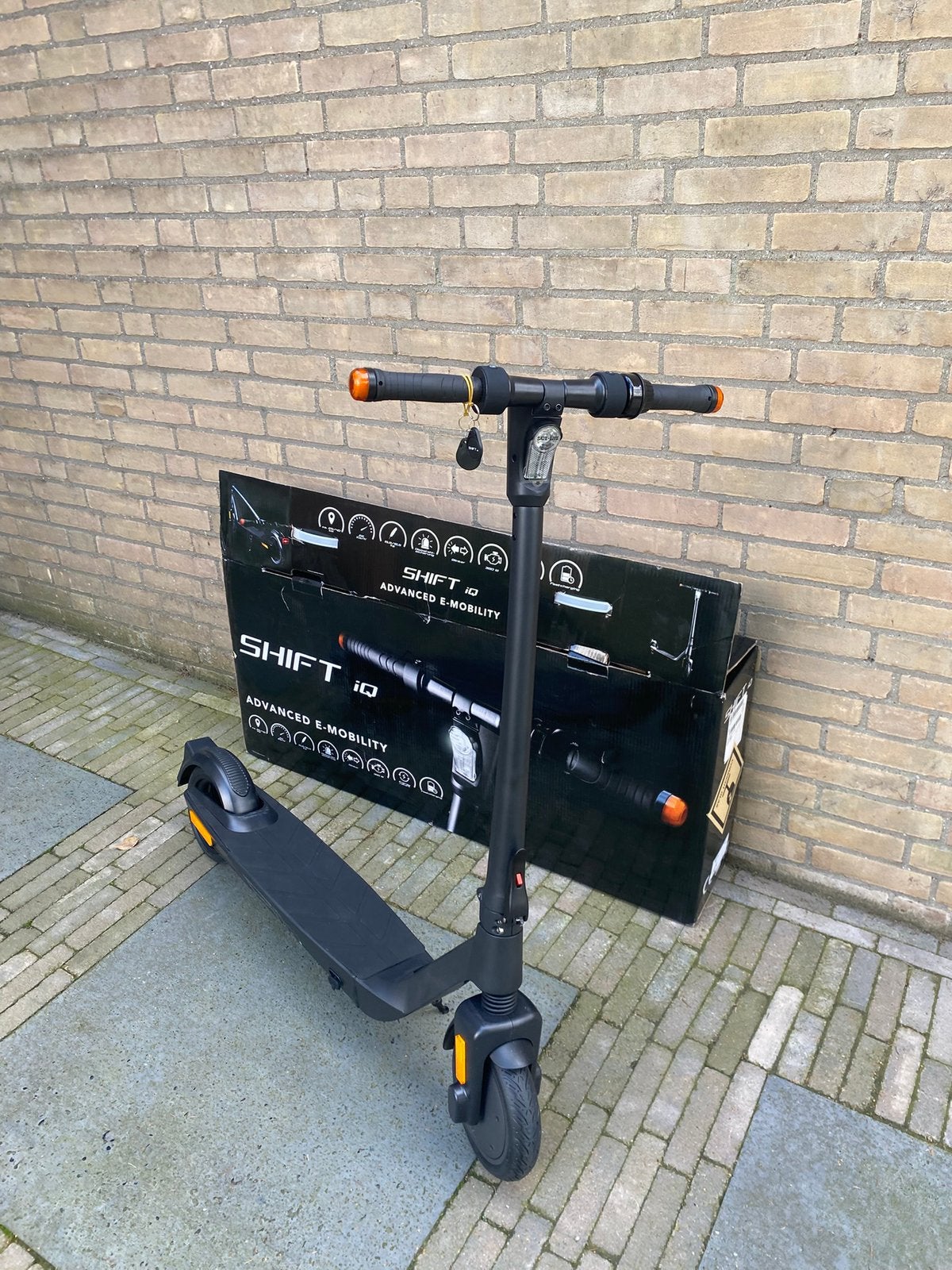 Foto 3 van Nieuwe elektrische step met knipperlichten