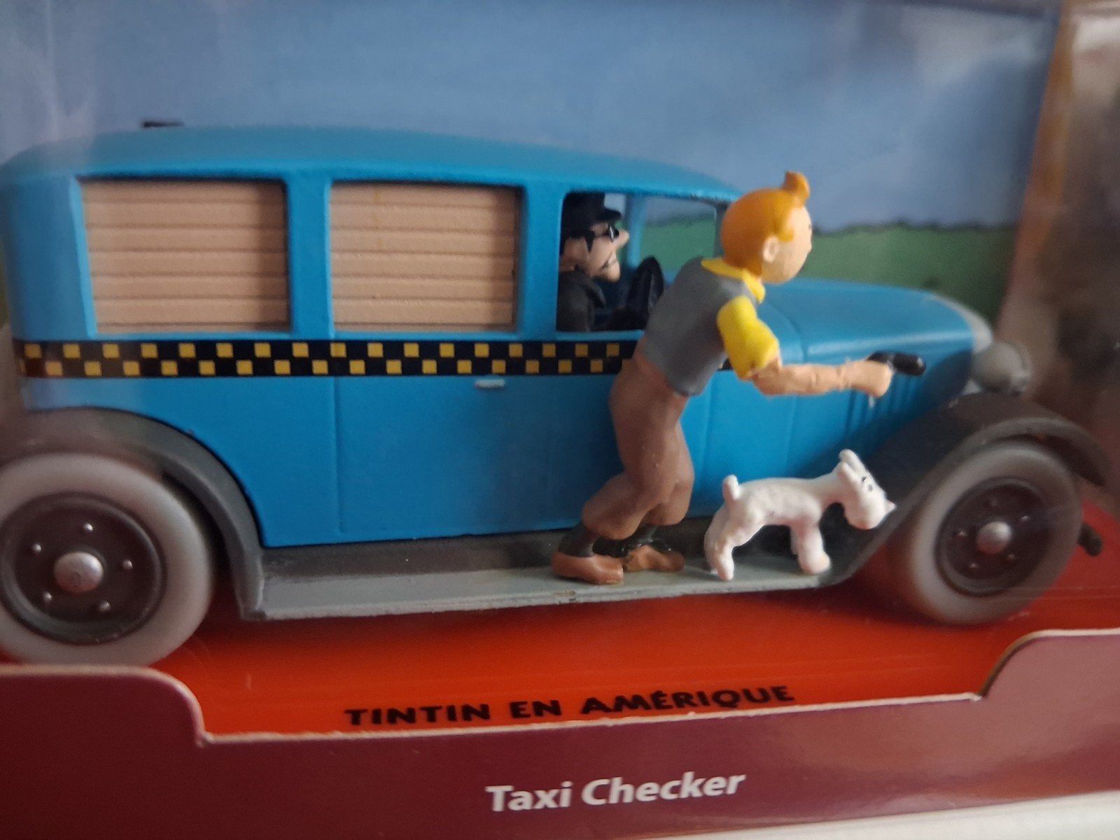 dit een orginele auto van kuifje, Verzamelen, Stripfiguren, Ophalen, Kuifje, Zo goed als nieuw, Beeldje of Figuurtje