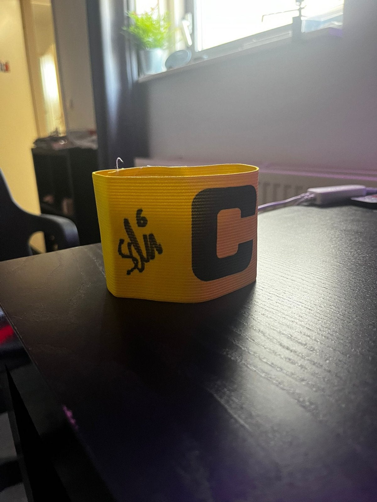 Gesigneerde aanvoerdersband door Marco Schikora, Ophalen of Verzenden, Nieuw, Vitesse, Overige typen