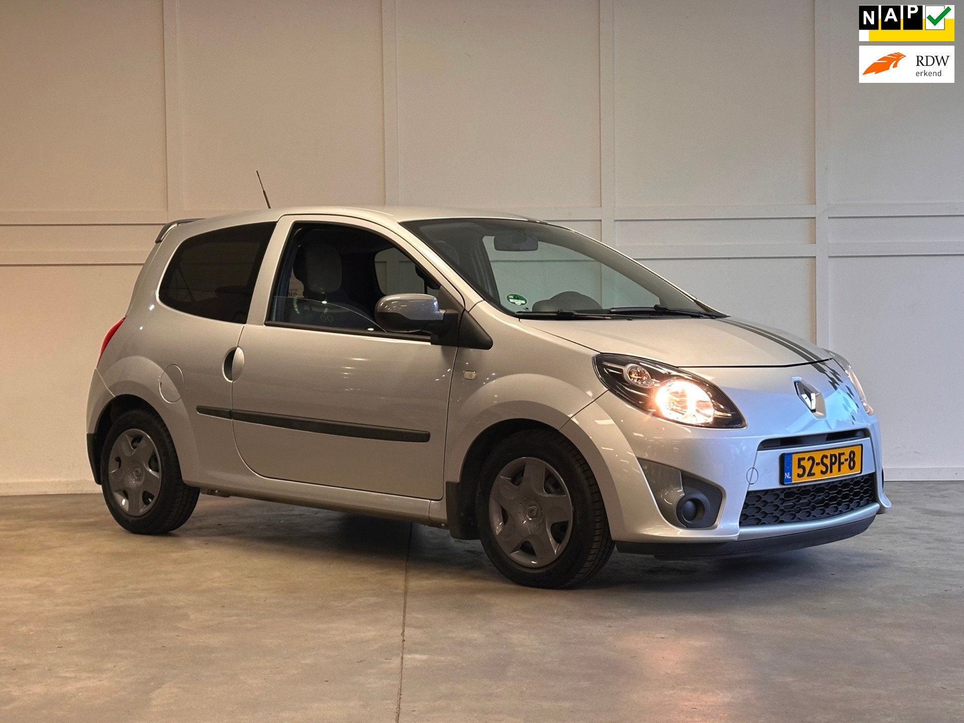 Renault Twingo 1.2-16V Collection / Airco / 2011, Gebruikt, 4 cilinders, Origineel Nederlands, Bedrijf
