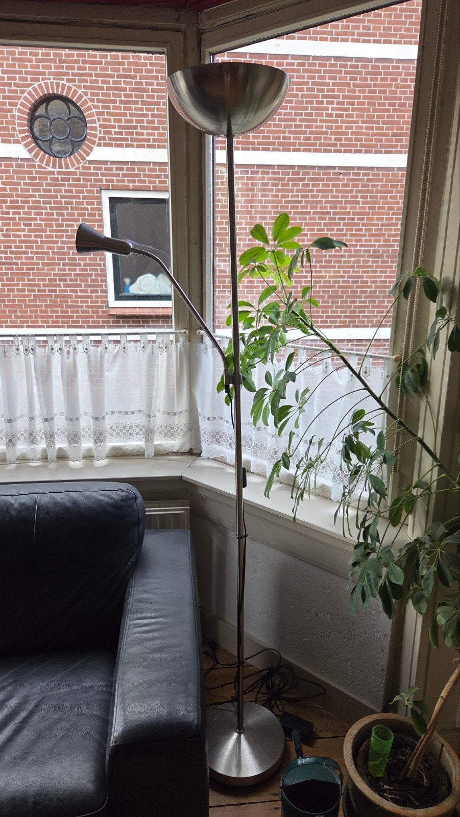 Stijlvolle staande lamp met leeslamp - Gebruikt, Gebruikt, Ophalen of Verzenden, Metaal, Modern
