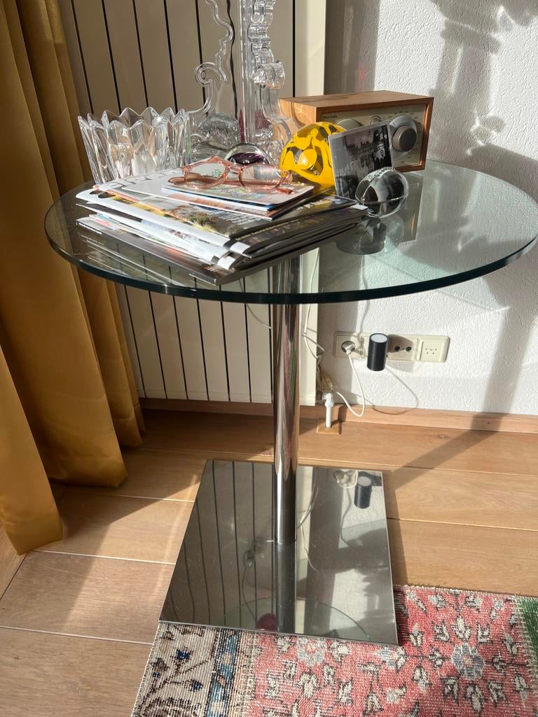 Ronde glazen tafel met metalen poot, Gebruikt, M, Rond, Glas