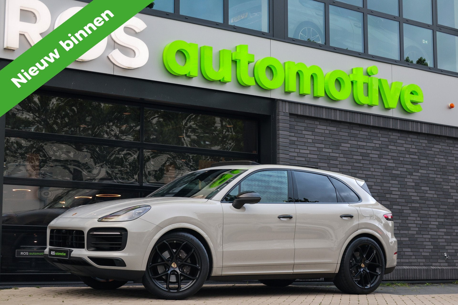 Porsche Cayenne 3.0 E-Hybrid Platinum Edition | NAP! | PANO, Automaat, Cayenne, 2995 cc, Bedrijf