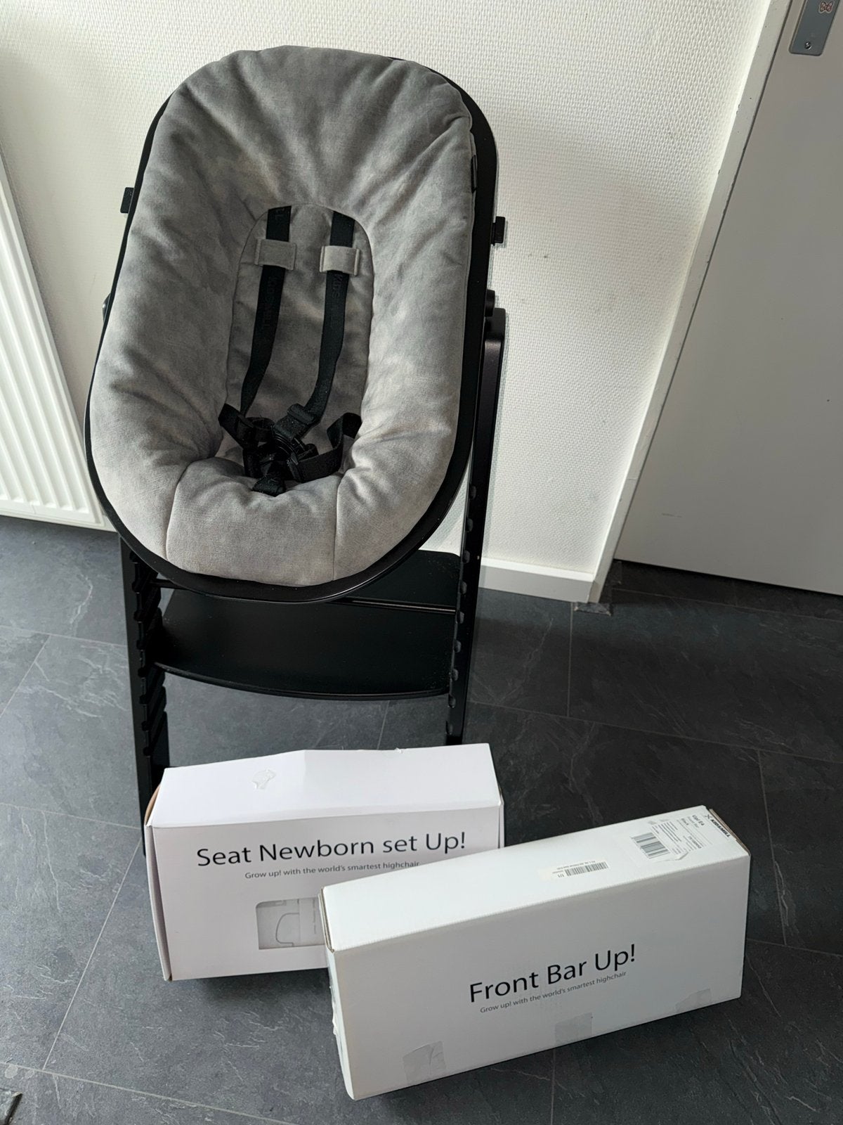 Kidsmill Meegroeistoel met Newborn Set en Front Bar, Ophalen, Zo goed als nieuw, Meegroeistoel, Gordel(s)
