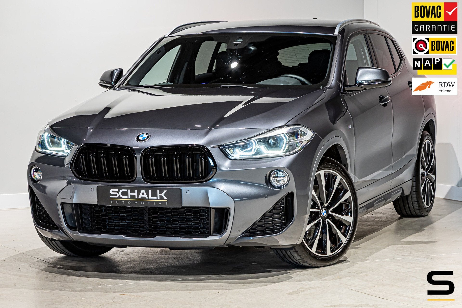 BMW X2 SDrive20i High Executive|M-sport|NAP|Trekhaak|Cam, Auto's, X2, 1435 kg, Zilver of Grijs, 17 km/l