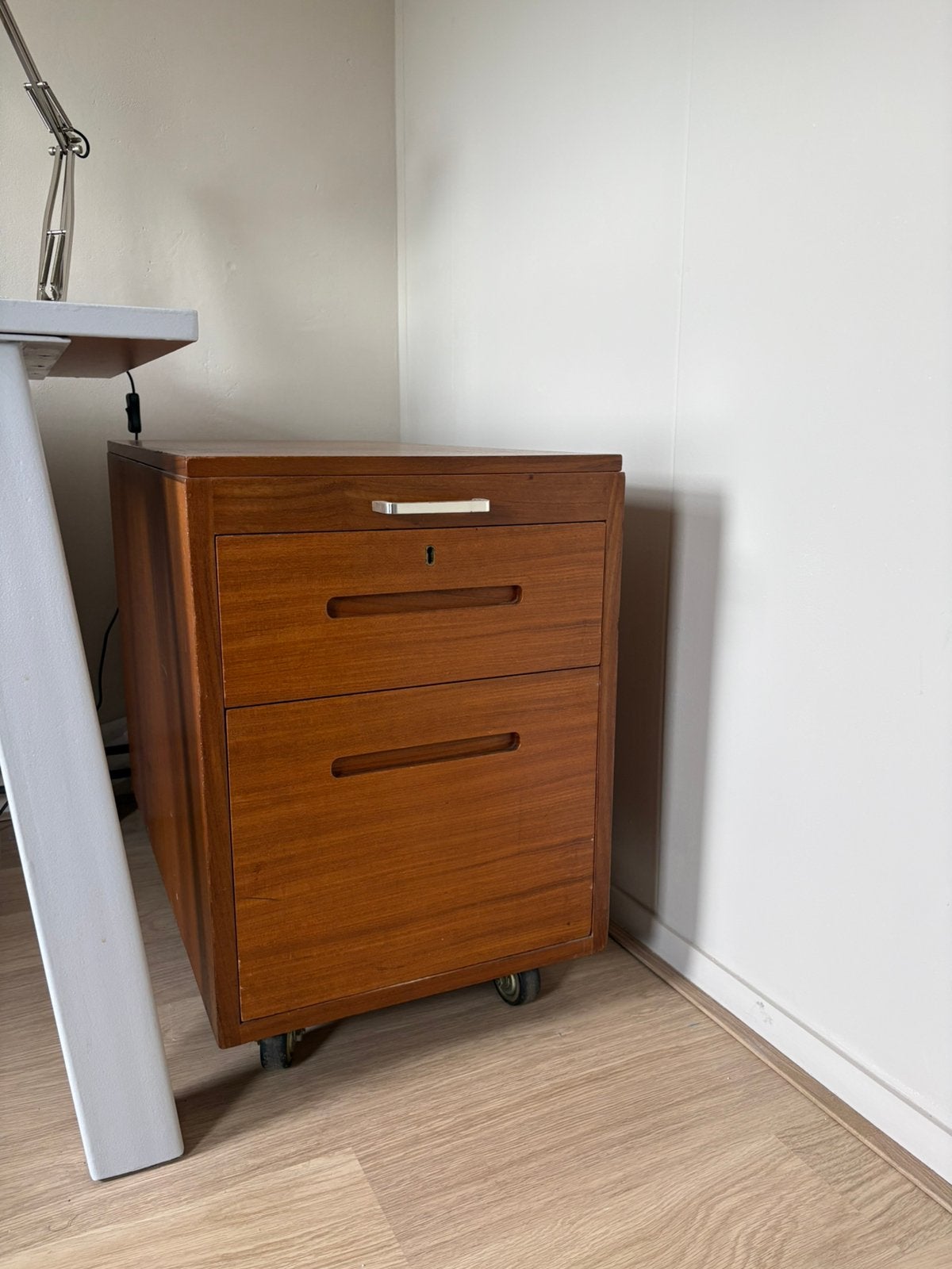 Vintage houten documenten-/archiefkast op wielen, Huis en Inrichting, Zo goed als nieuw, Minder dan 100 cm, 25 tot 50 cm, 50 tot 100 cm