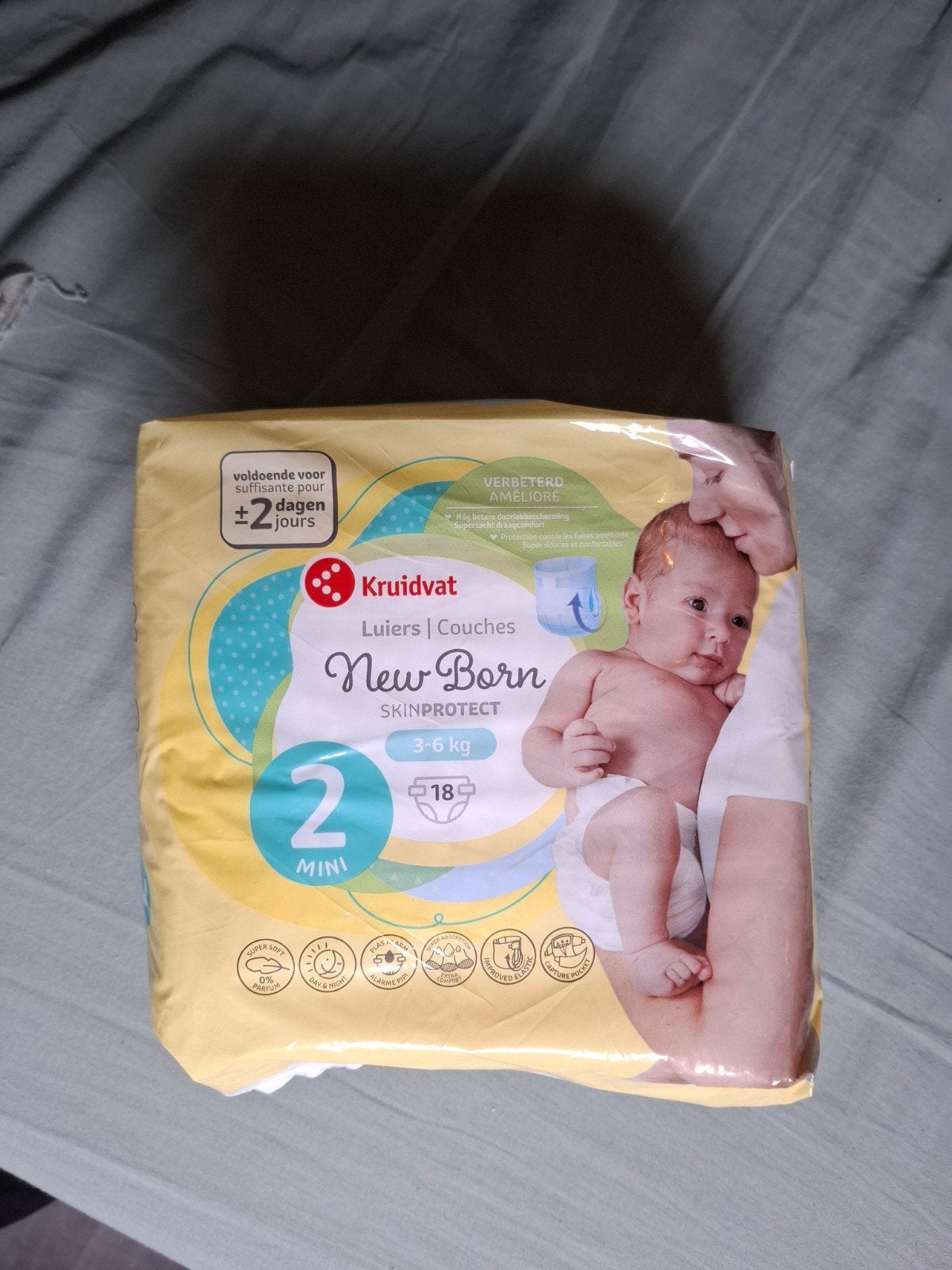 Kruidvat New Born Luiers Mini (maat 2, 3-6 kg, 18 stuks), Ophalen of Verzenden, Nieuw