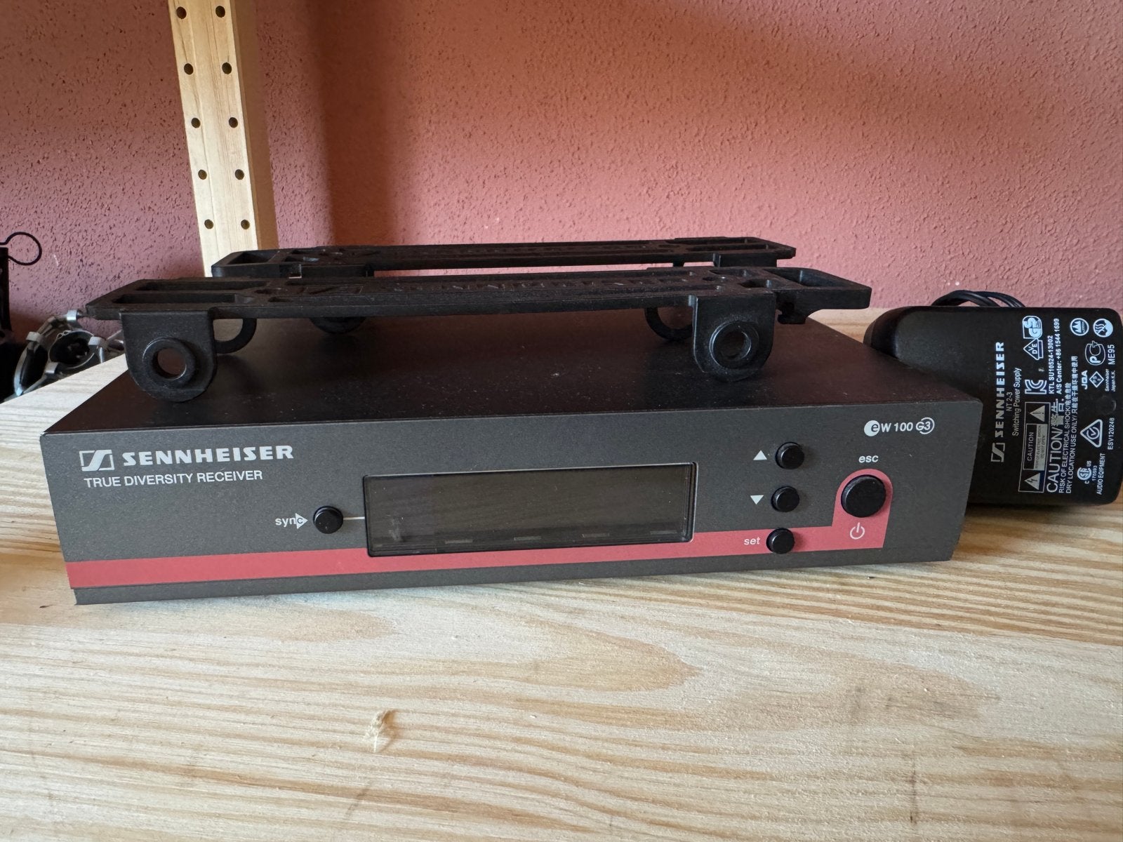Sennheiser EM 100 True Diversity Receiver (626-668 MHz), Ophalen, Gebruikt