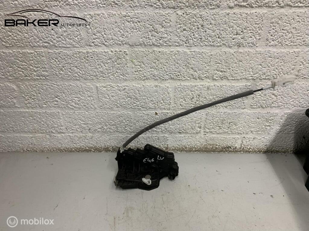 Portiervergrendelingsmotor linksvoor BMW 3-serie E46 99-05, Gebruikt, Ophalen of Verzenden, BMW, BMW