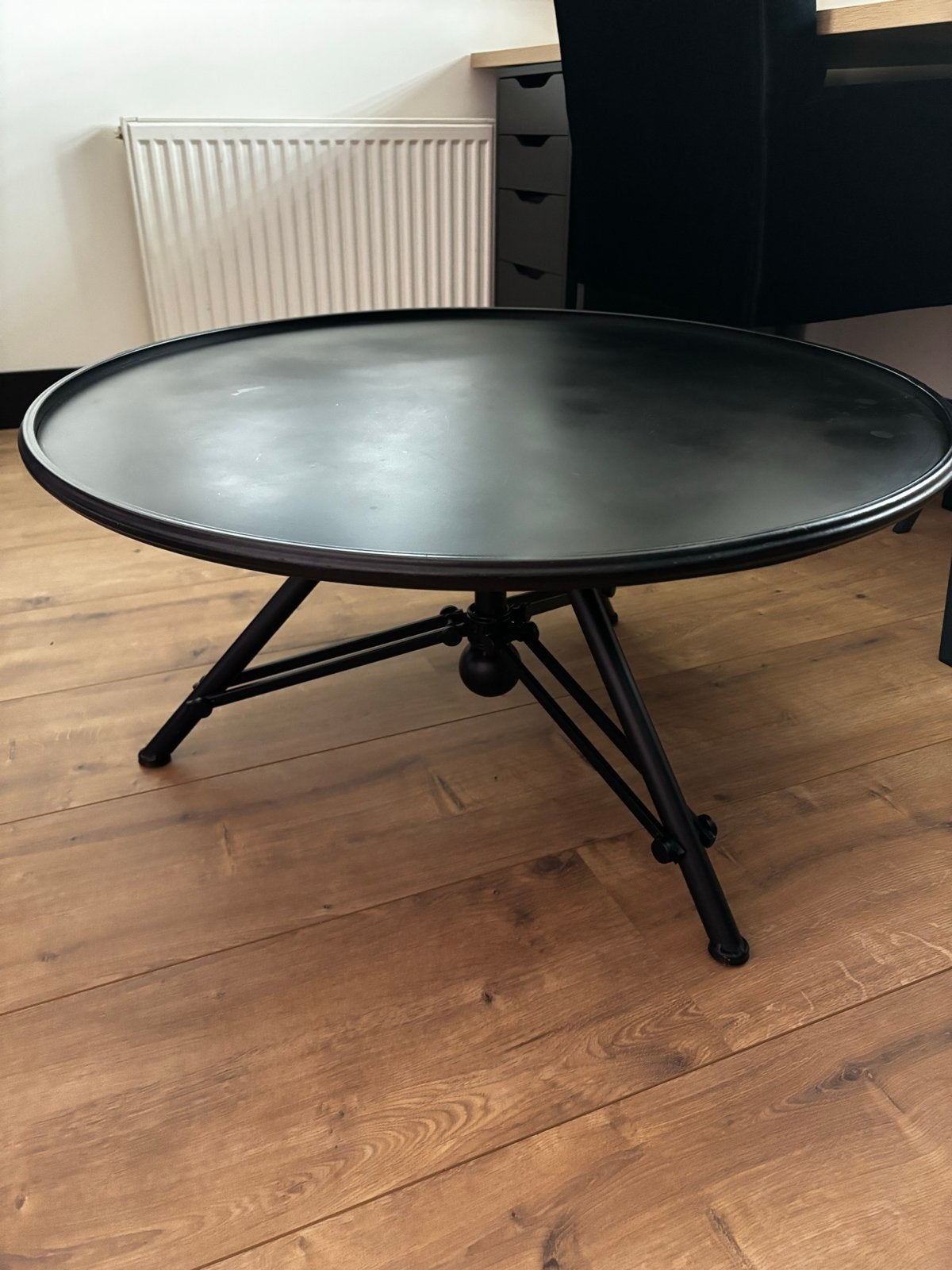 Zwarte ronde salontafel - Modern design, Huis en Inrichting, Tafels | Salontafels, Ophalen, Minder dan 50 cm, Gebruikt, 50 tot 100 cm