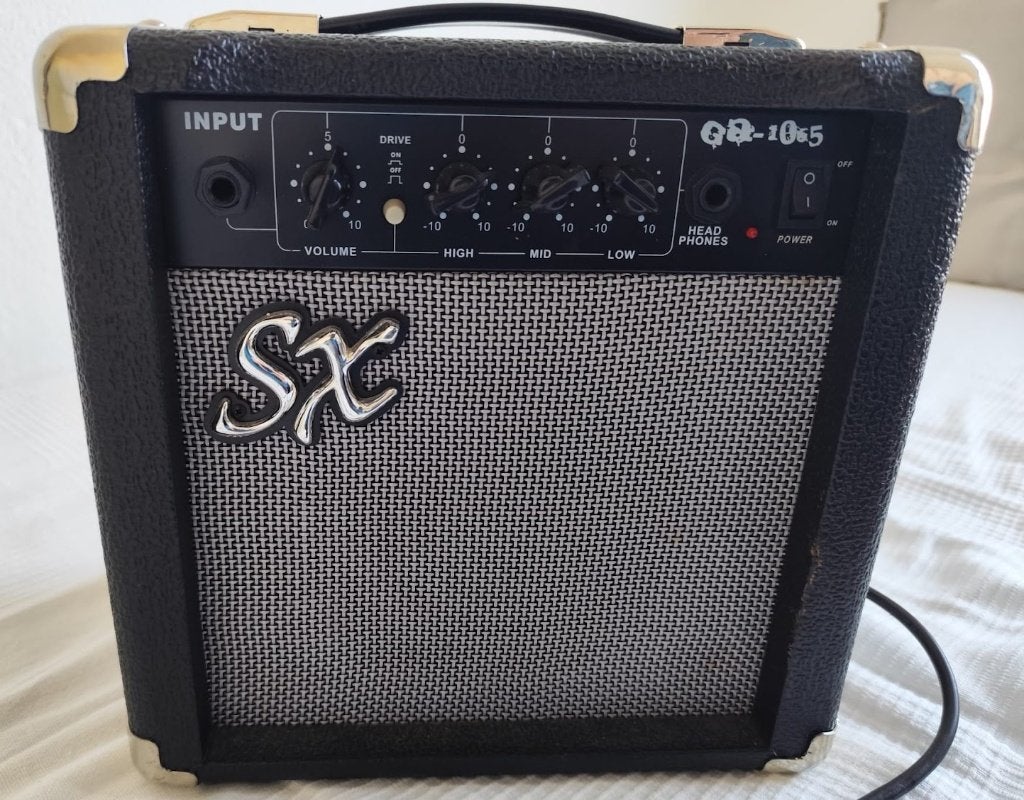 Gitaarversterker SX GA1065 10Watt, Muziek en Instrumenten, Ophalen of Verzenden, Gebruikt, Minder dan 50 watt