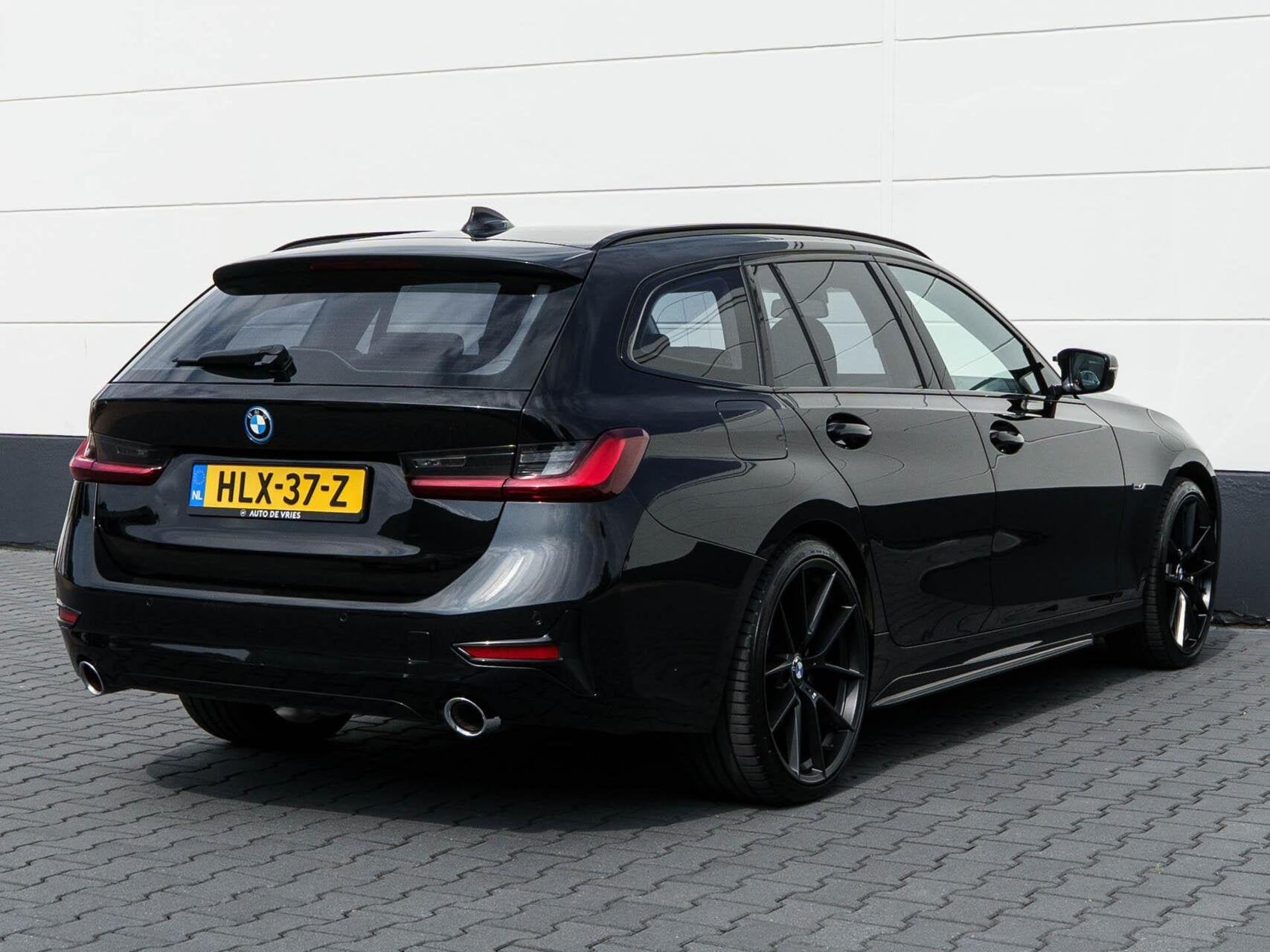 BMW 3-serie Touring 330e 293pk Sport Line | Full LED | Sfeer, Auto's, Automaat, 1998 cc, Achterwielaandrijving, Gebruikt