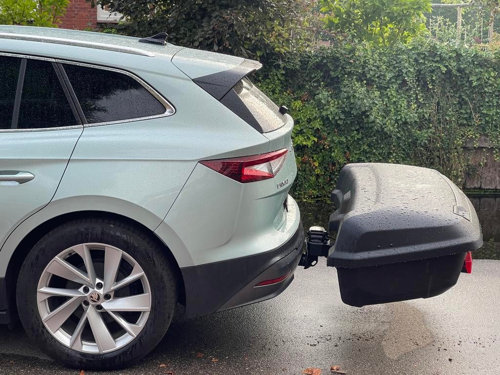 Te huur: Thule Arcos large Trekhaakkoffer, Auto diversen, Ophalen, Zo goed als nieuw