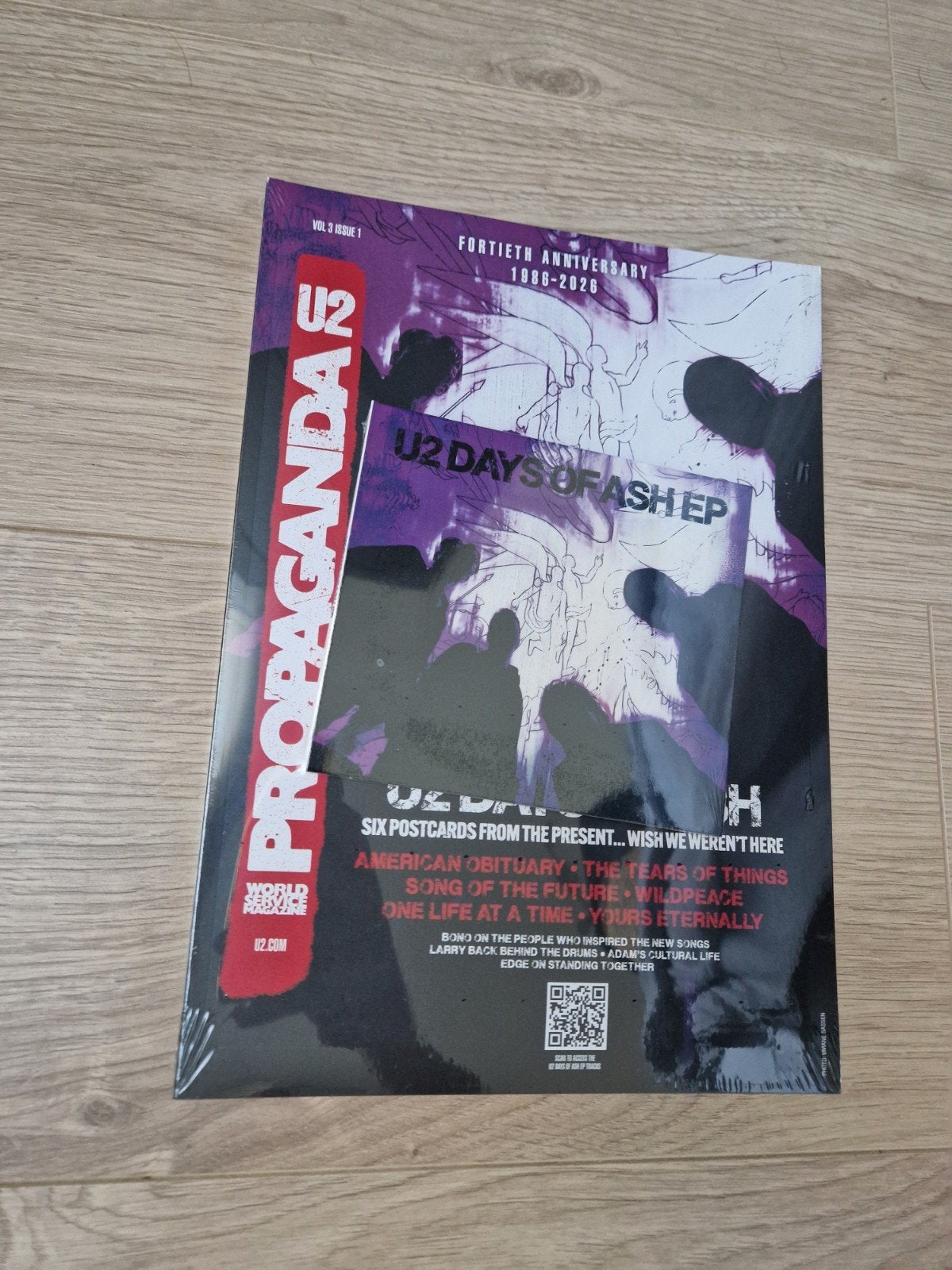 U2 Propaganda Magazine & Days Of Future EP, Ophalen of Verzenden, Nieuw in verpakking, Poprock, EP