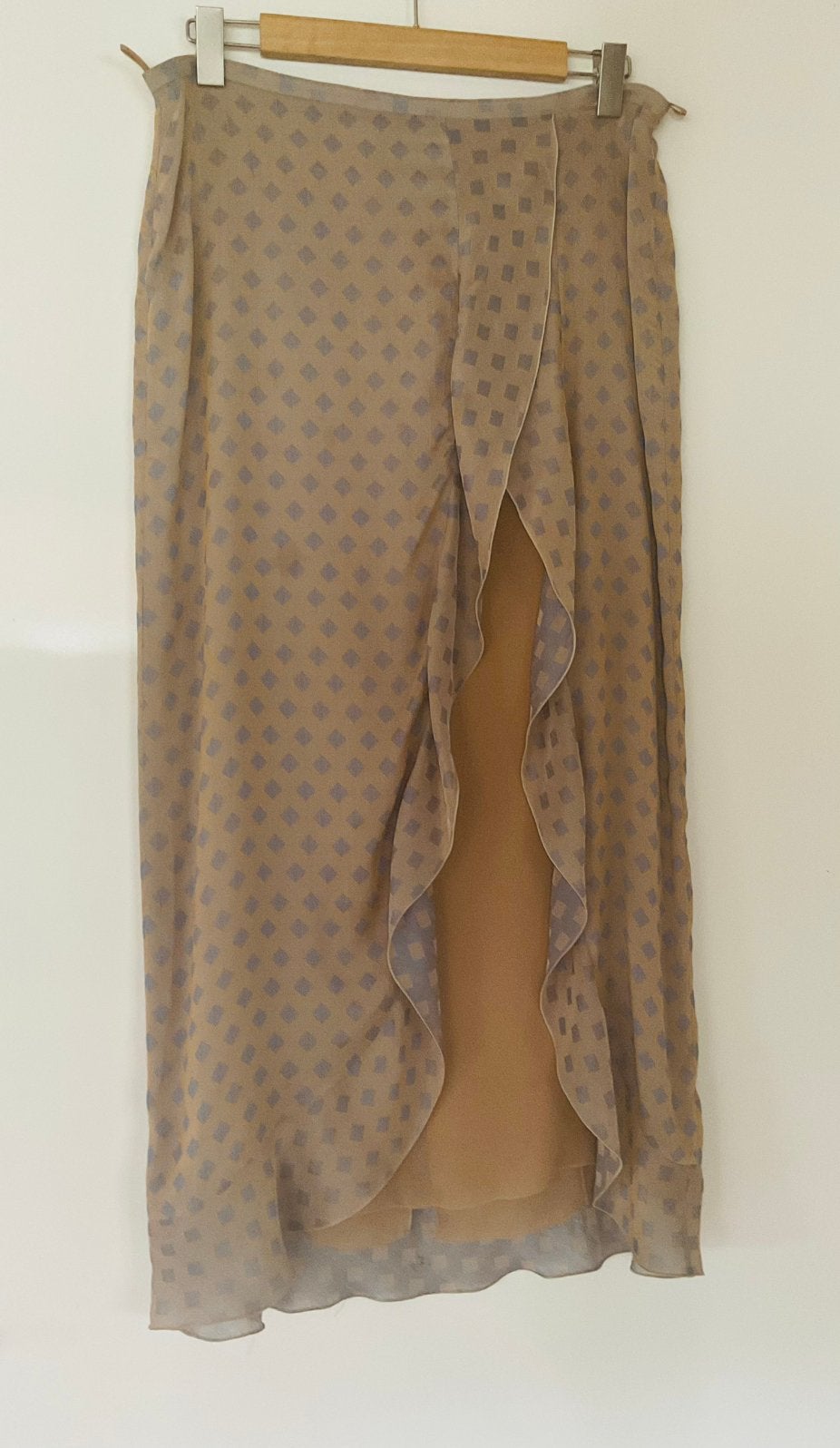 GEORGIO ARMANI ZIJDE ROK ( ORIGINEEL ), Kleding | Dames, Rokken, Maat 38/40 (M), Verzenden, Beige, Zo goed als nieuw