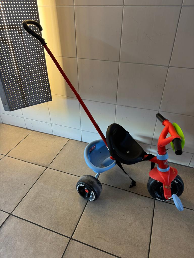 Leuke cars kinder fietsje, Ophalen, Zo goed als nieuw, Loopfiets