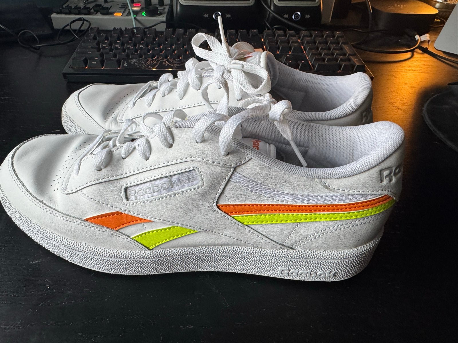 Nieuwe witte Reebok sneakers maat 45, Kleding | Heren, Ophalen of Verzenden, Nieuw, Wit, Sneakers of Gympen