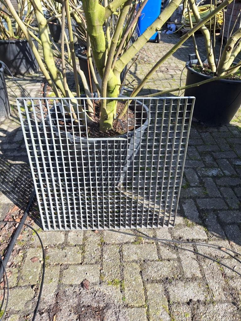 Gegalvaniseerde roosters, Ophalen