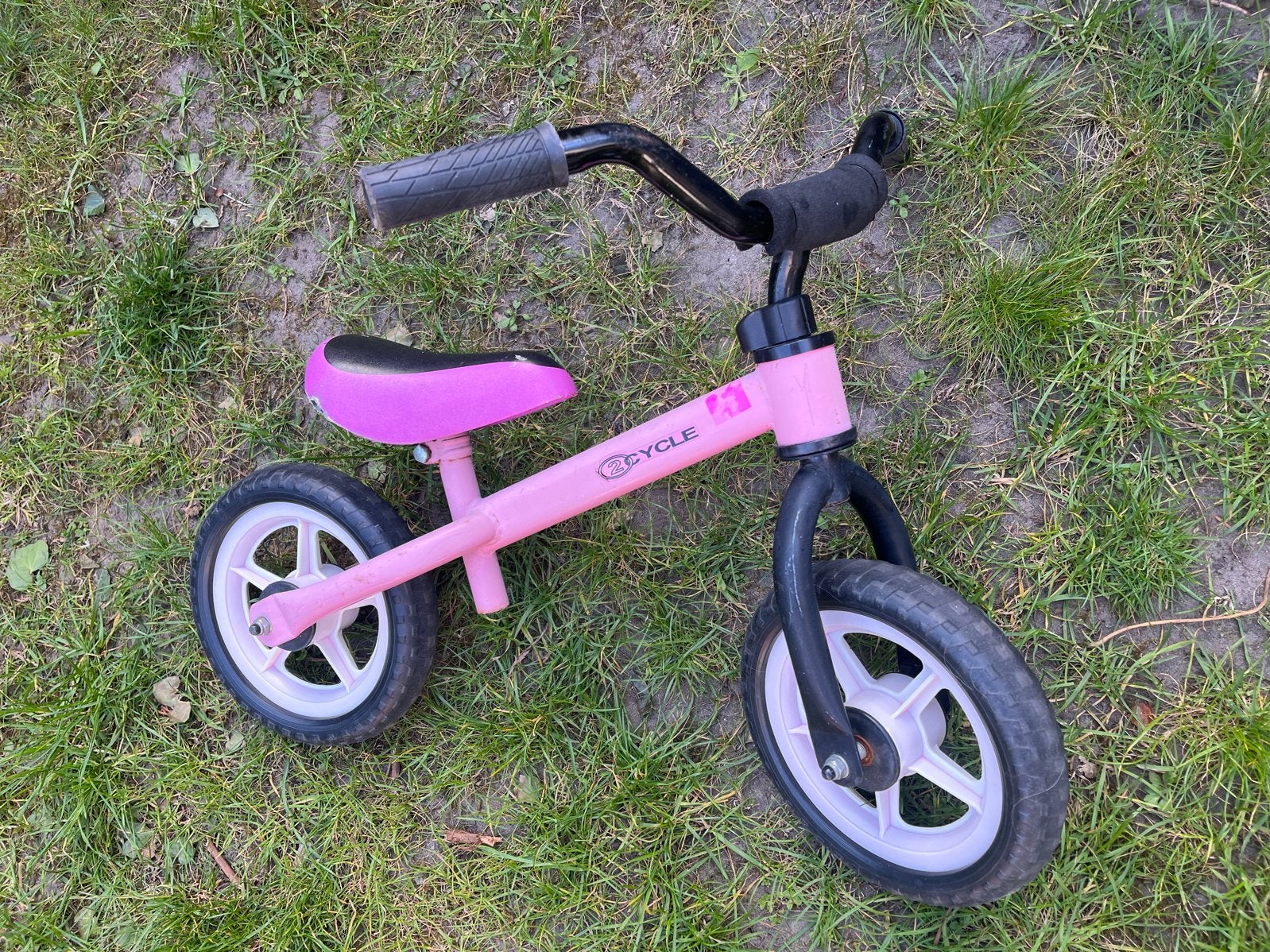 Roze loopfiets voor kinderen - 2Cycle, Ophalen, Gebruikt, Loopfiets