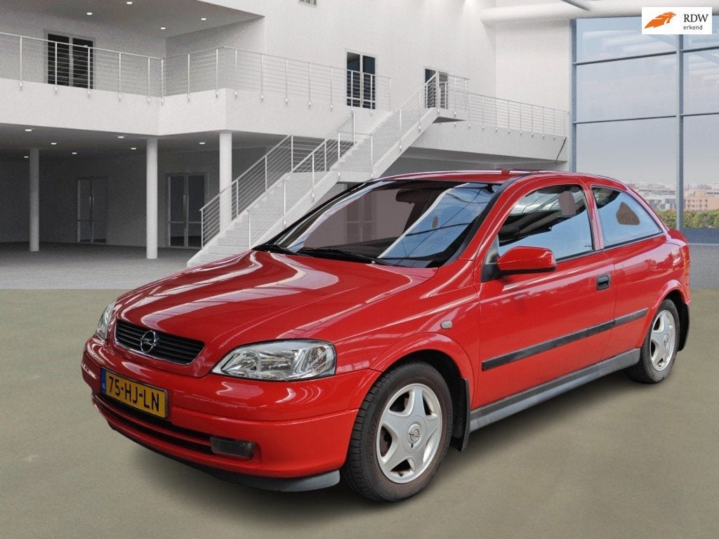 Opel Astra 2.2-16V Comfort Automaat Airco, Gebruikt, 4 cilinders, 610 kg, Origineel Nederlands