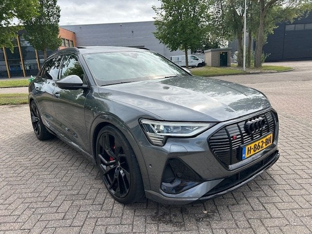Audi e-tron e-tron 50 q L Ed Bl S-LINE PANO CARPLAY NAP!, Automaat, 0 cilinders, Automatische klimaatregeling, Leder en Stof