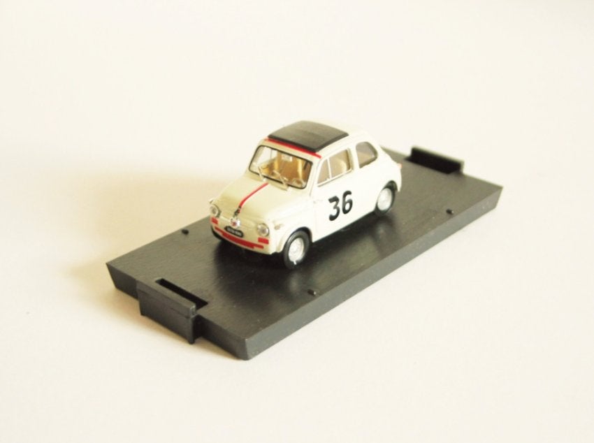 1/43 - Brumm - Fiat Nuova 500 #36 Giunti Vallelunga, Hobby en Vrije tijd, Ophalen of Verzenden, Nieuw, Auto, Overige merken