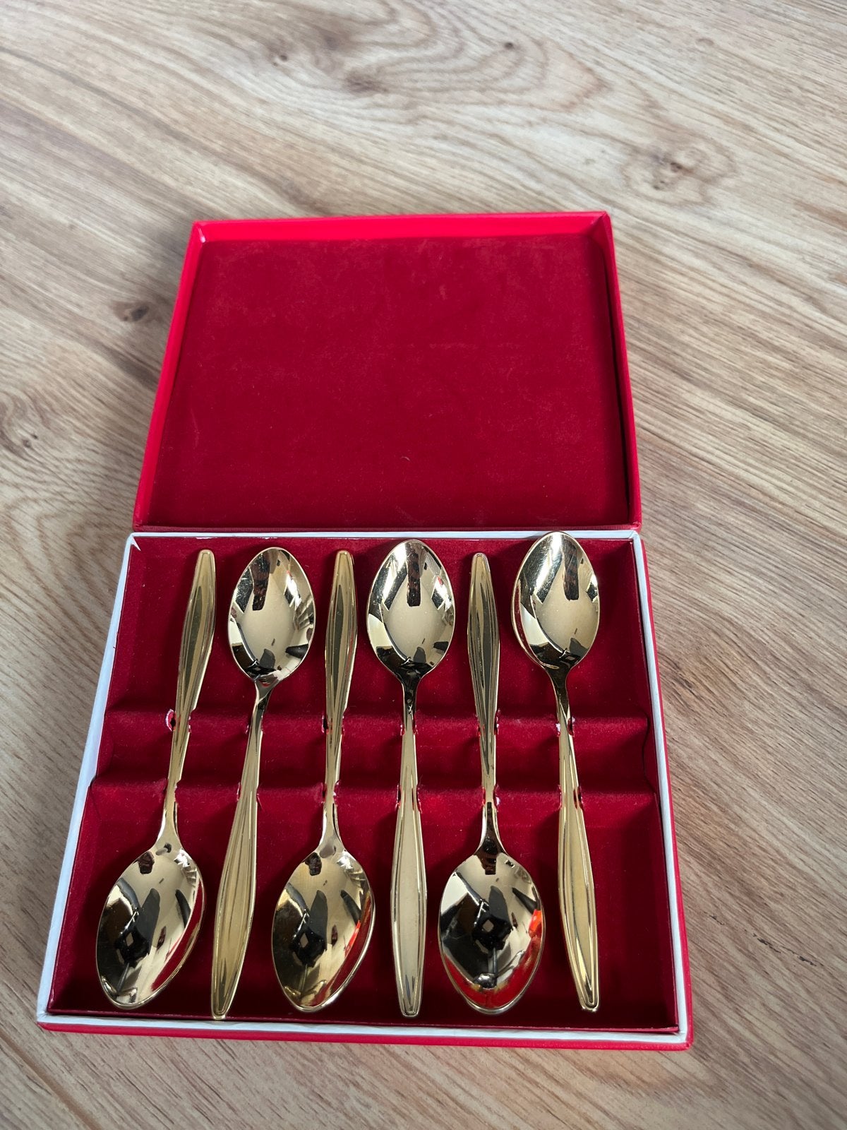 Set van 6 goud kleurige lepeltjes in rode geschenkdoos, Ophalen of Verzenden
