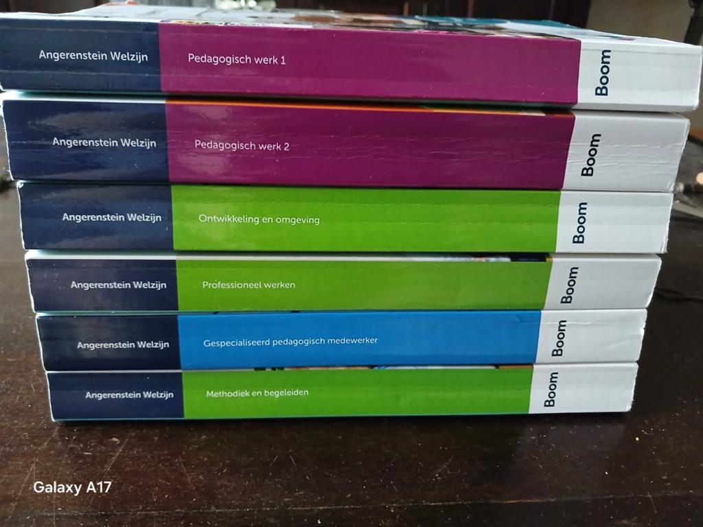 Studieboeken  Gespecialiseerd pedagogisch medewerker, Ophalen of Verzenden, Beta, Zo goed als nieuw