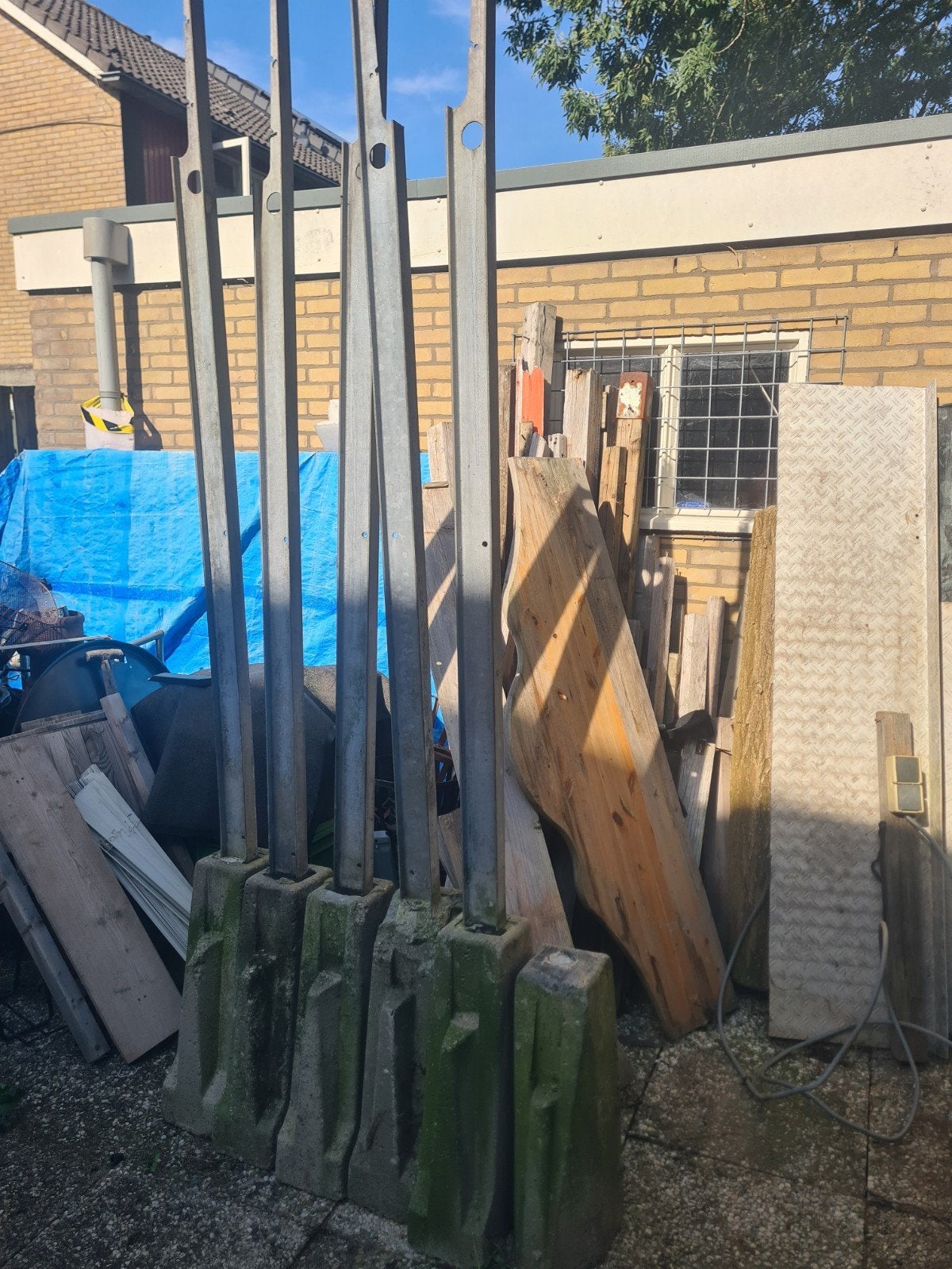 5x Betonpalen met ijzeren staanders, Ophalen, Gebruikt, Palen