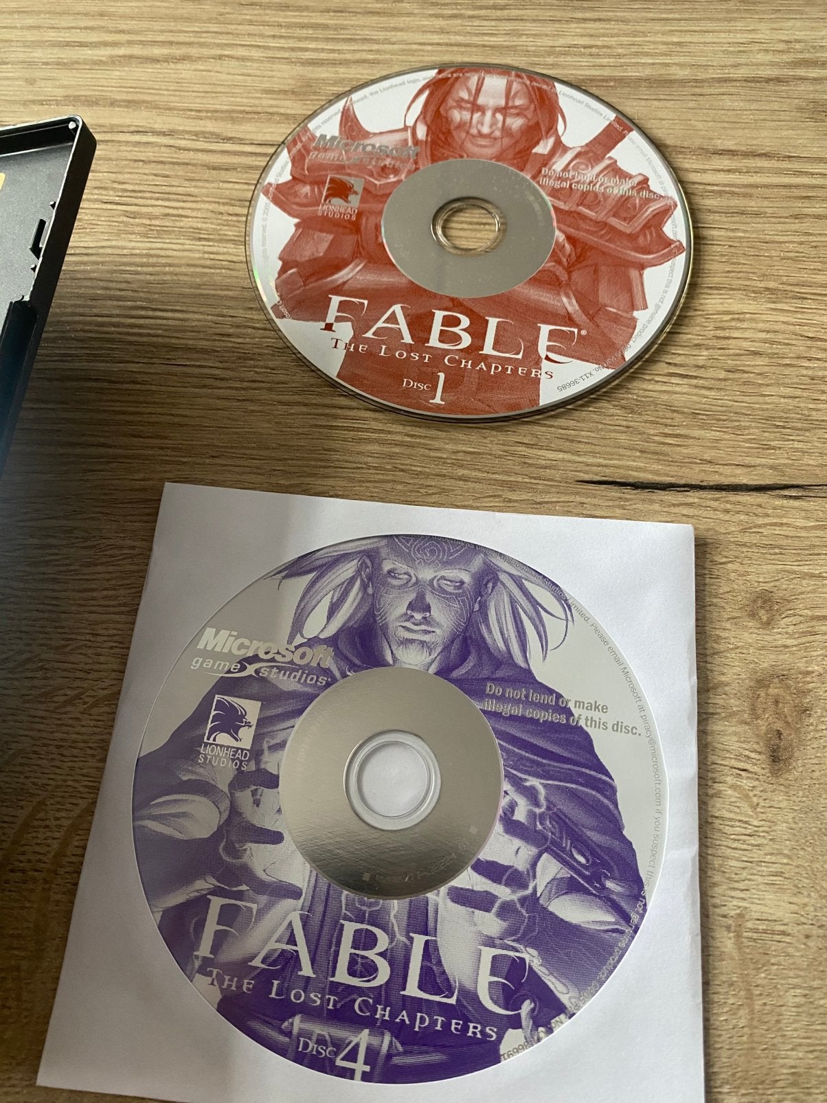 Fable – PC – Compleet met 4 discs + handleiding, Avontuur en Actie, 1 speler, Ophalen of Verzenden, Zo goed als nieuw