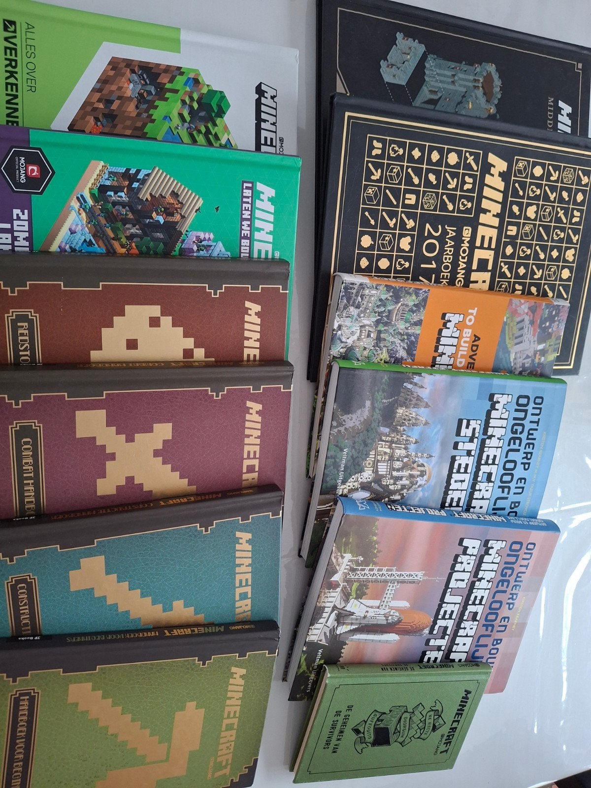 Grote collectie Minecraft boeken (13 stuks), Ophalen of Verzenden, Zo goed als nieuw, Mojang, kirsten kearney
