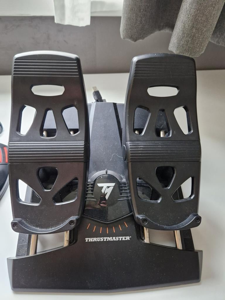 Thrustmaster t flight rudder pedals voor flight sim, Computers en Software, Joysticks, Ophalen of Verzenden, Gebruikt, Logitech, Thrustmaster