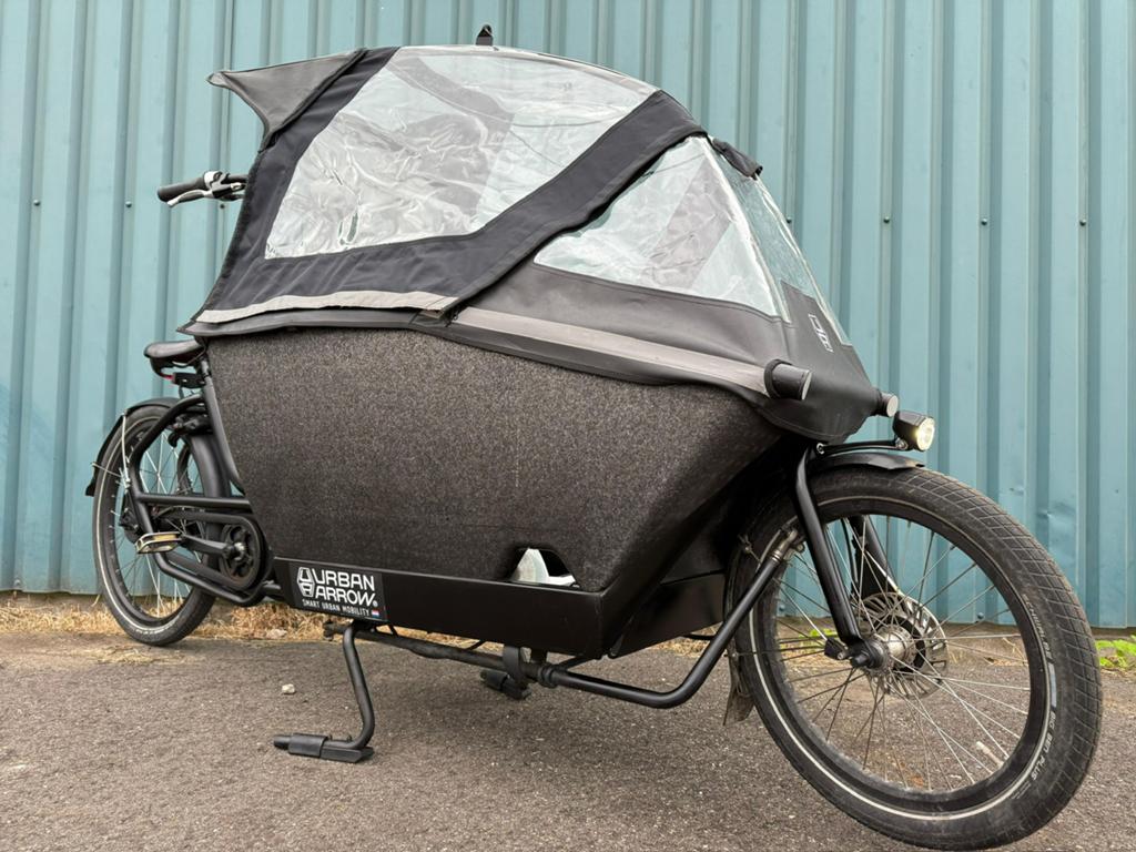 Urban arrow family 7200km met garantie en huif, Overige merken, 4 kinderen of meer, Luxueuze-bikes@hotmail.com, Ophalen of Verzenden