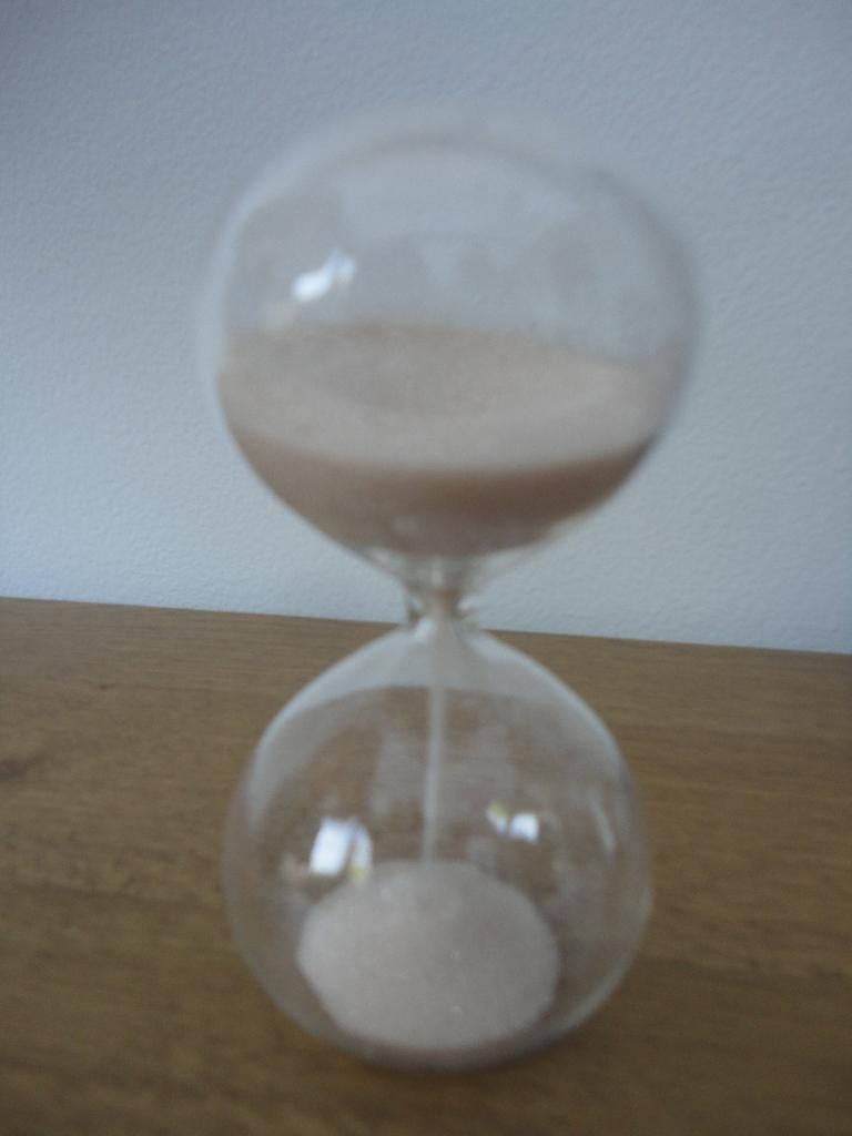 Mooie retro zandloper van 2 glazen bollen, Ophalen of Verzenden, Huis en Inrichting