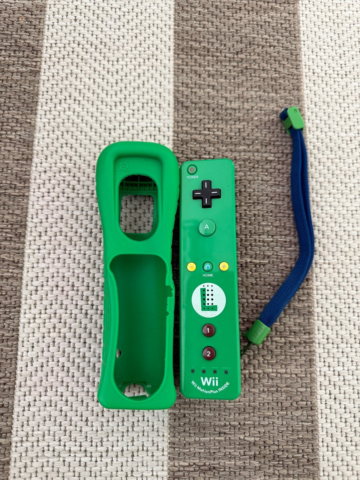 Limited Edition Luigi Wii Controller, Gebruikt, Ophalen of Verzenden, Draadloos, Wii-mote of Nunchuck