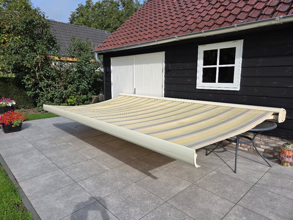 zonnescherm, Ophalen, Gebruikt, 450 cm of meer, 150 tot 300 cm