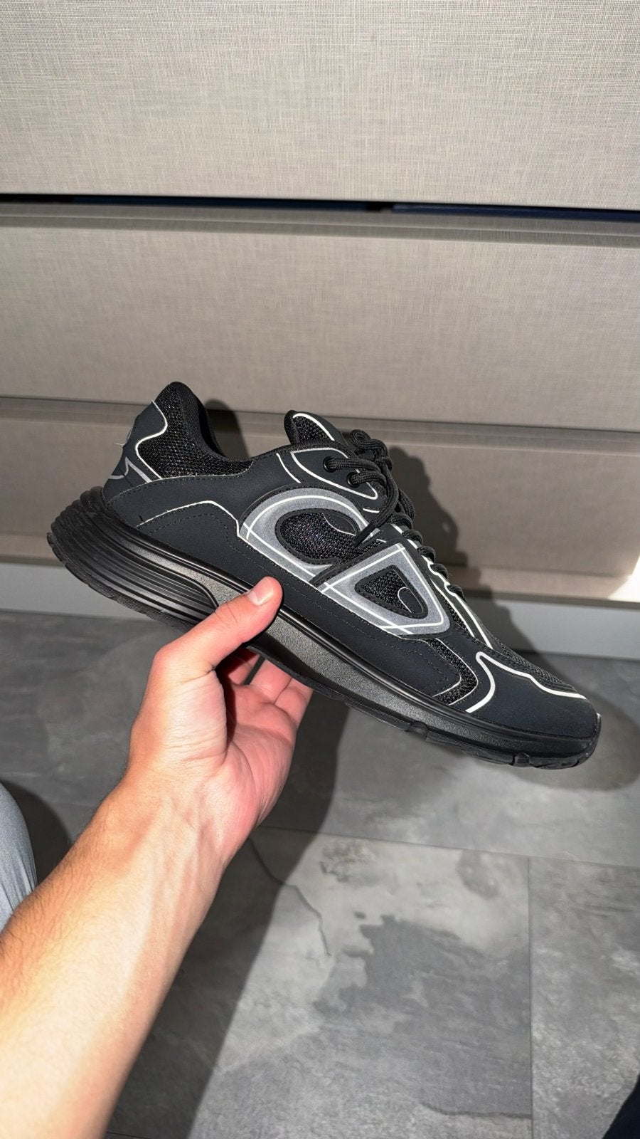 Stijlvolle Zwarte Sneakers - Maat 42, Ophalen of Verzenden, Zo goed als nieuw, Zwart, Sneakers of Gympen