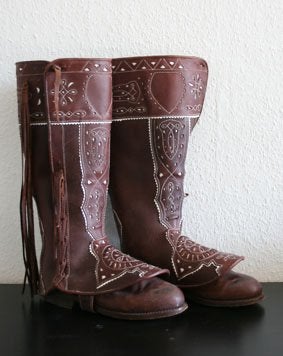 Unieke handgemaakte leren laarzen met borduursel, Antiek en Kunst, Antiek | Kleding en Accessoires, Ophalen of Verzenden, Dames