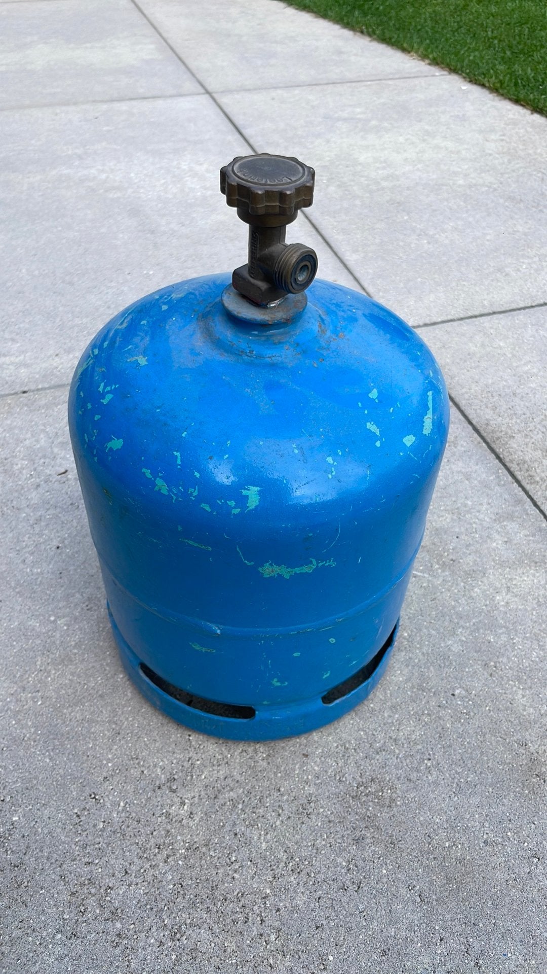 Jetgaz lege gasfles, Ophalen, Gebruikt