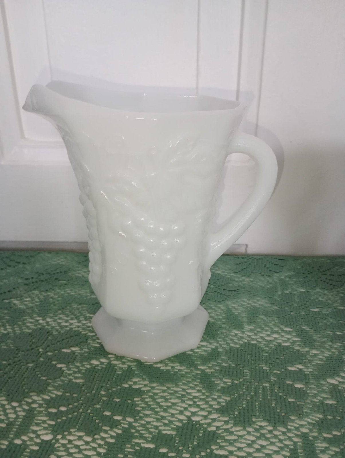 Vintage Melkglas Kan met Druivenmotief, Antiek en Kunst, Ophalen of Verzenden