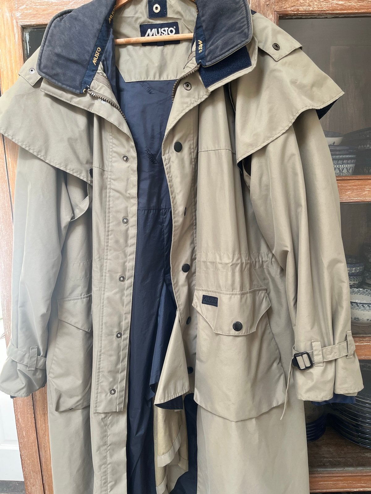 Musto Performance Lange ruiterJas - Maat L, Kleding | Dames, Jassen | Zomer, Ophalen of Verzenden, Zo goed als nieuw, Maat 42/44 (L)